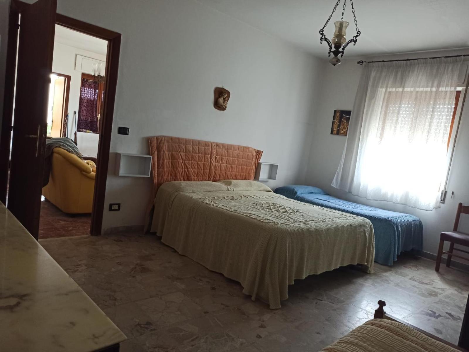 Elyhouse * Gizzeria
