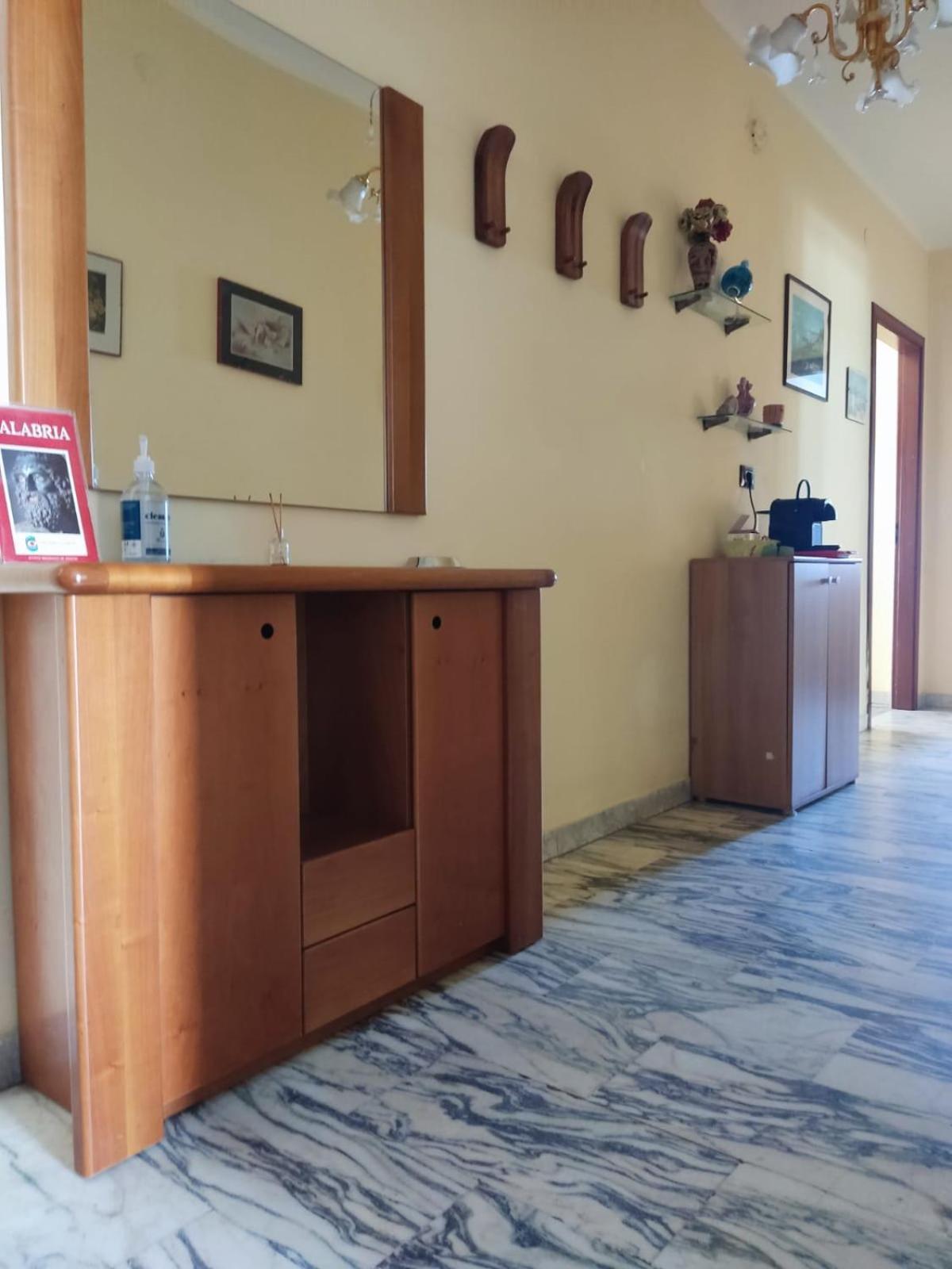 Apartment Elyhouse